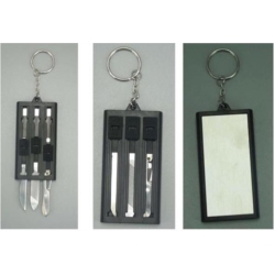 PORTE CLES AVEC SET MANUCURE NOIR*